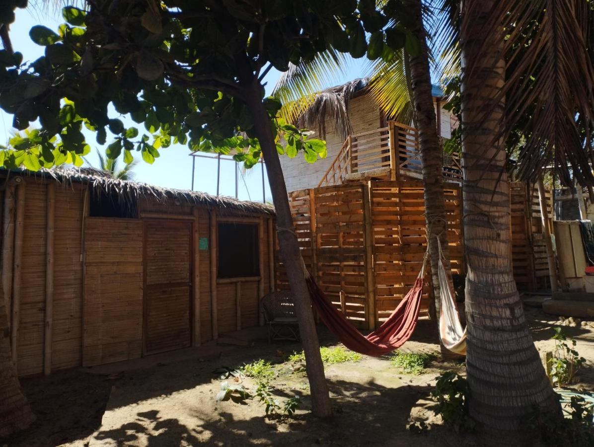 Los Almendros De Mancora Exterior photo