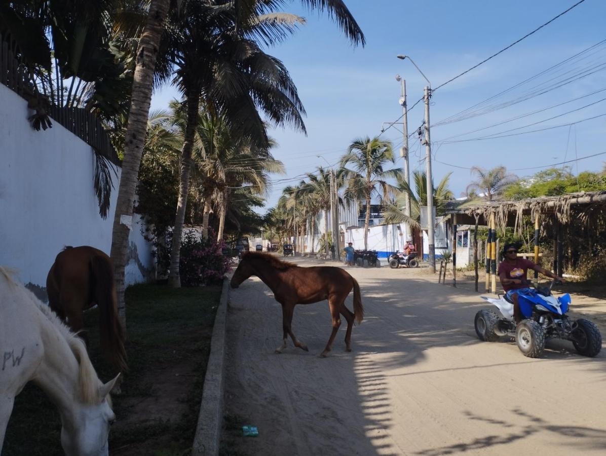 Los Almendros De Mancora Exterior photo